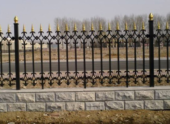 鐵藝護(hù)欄 鐵藝護(hù)欄